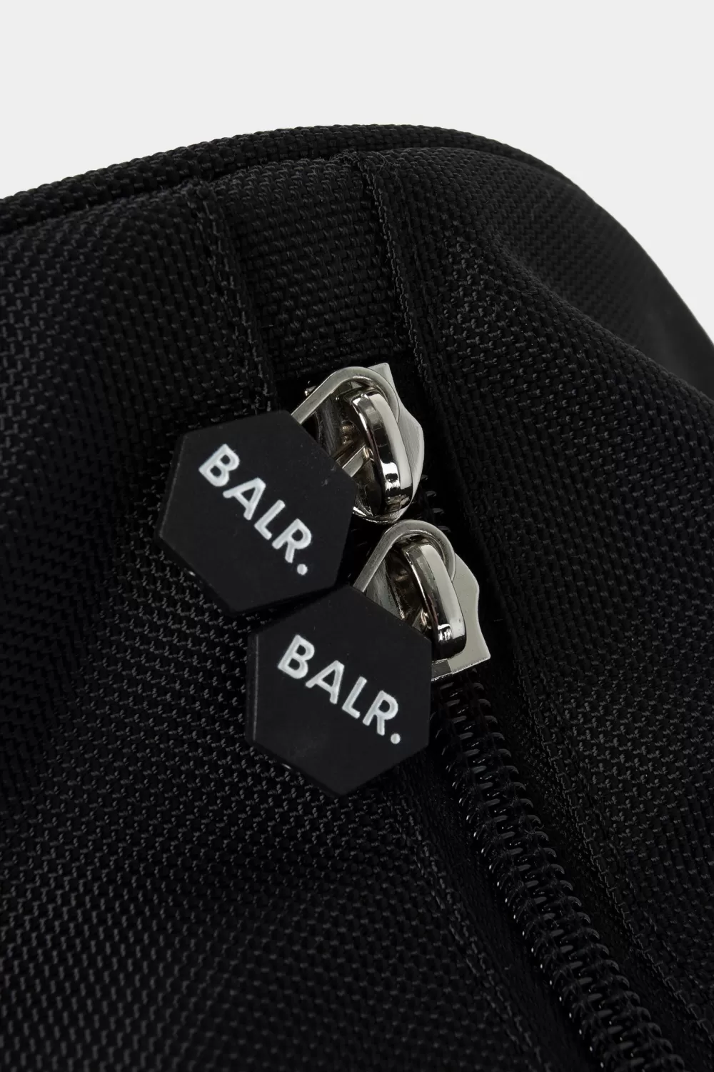 BALR. Small Duffle Bag Store